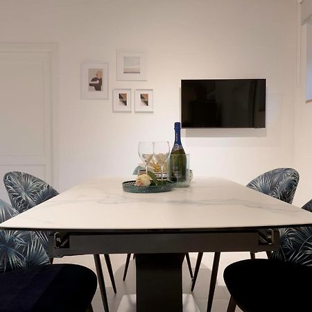 Dolce Far Niente Apartment With Pool & Parking Passignano sul Trasimeno Bagian luar foto