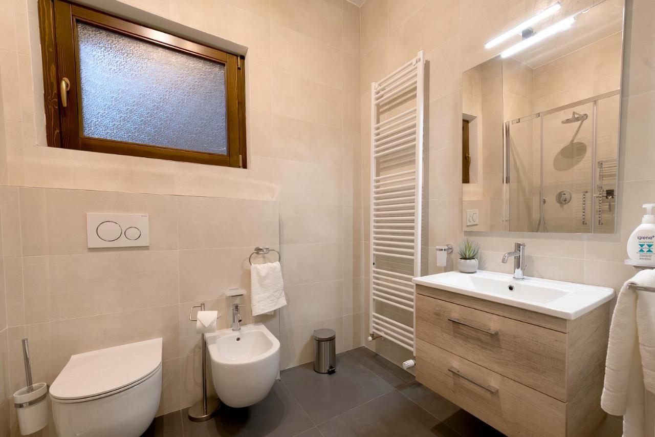 Dolce Far Niente Apartment With Pool & Parking Passignano sul Trasimeno Bagian luar foto