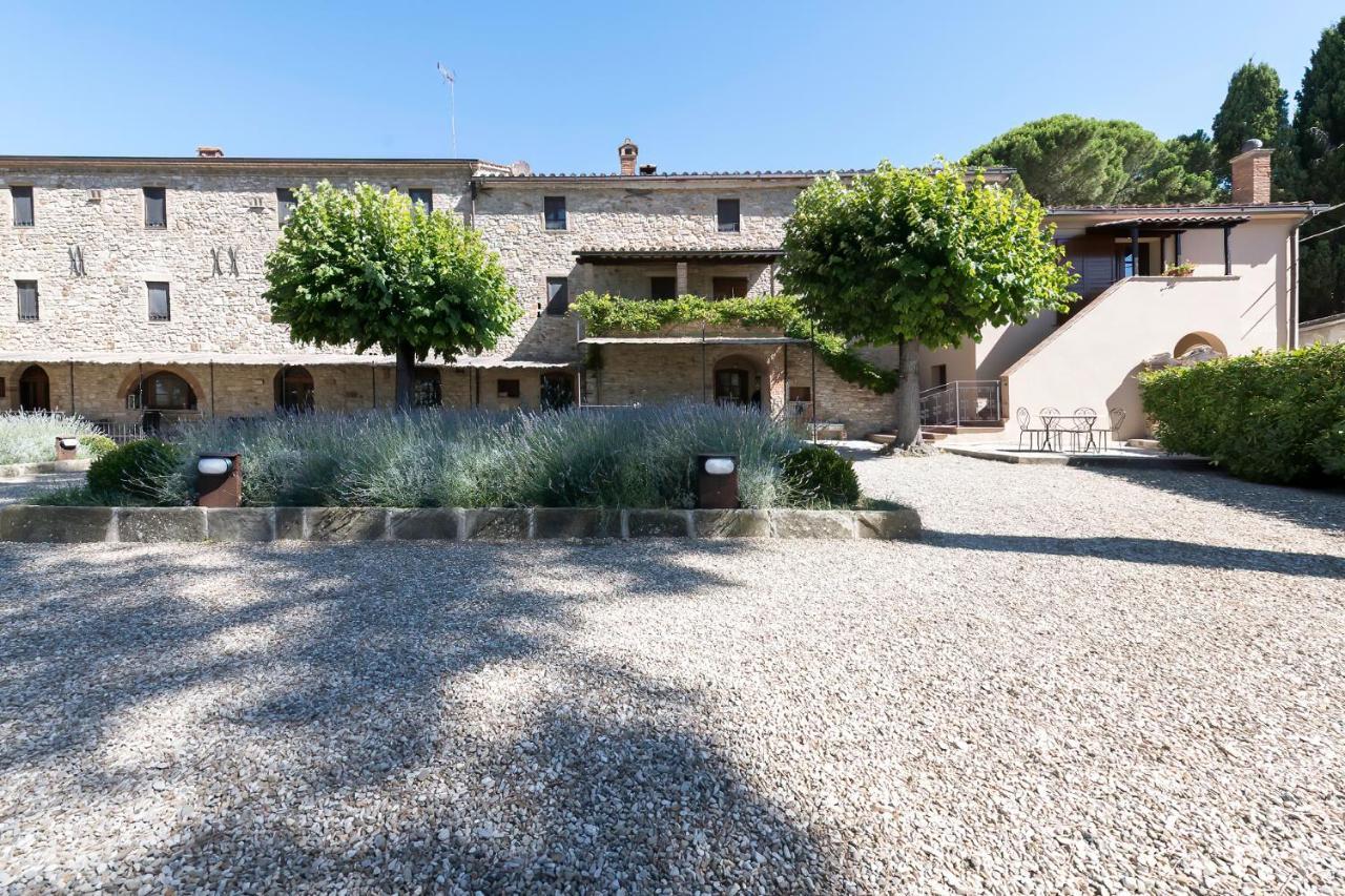 Dolce Far Niente Apartment With Pool & Parking Passignano sul Trasimeno Bagian luar foto